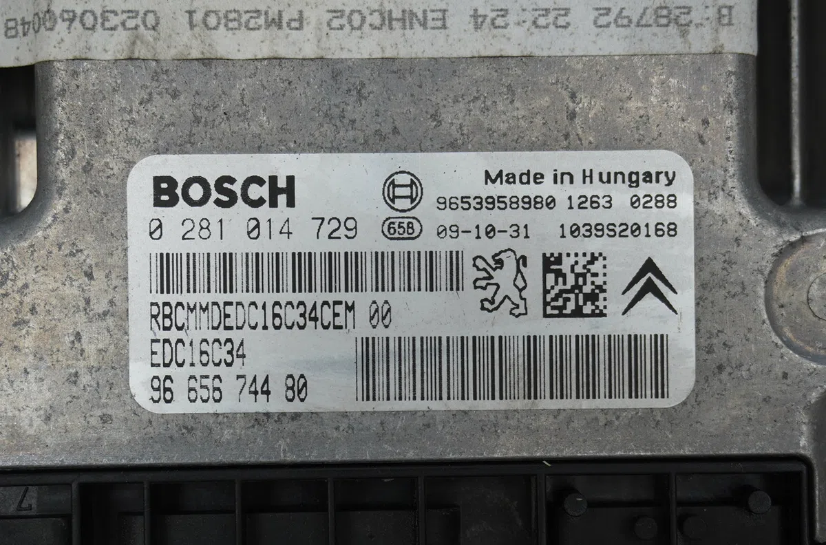 Calculateur moteur Peugeot 3008 Monospace (0U_) 1.6 hdi (2009-2016) 5 portes occasion — photo 3