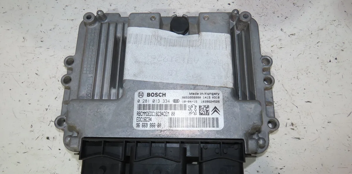 Calculateur moteur Peugeot 3008 Monospace (0U_) 1.6 hdi (2009-2016) 5 portes occasion