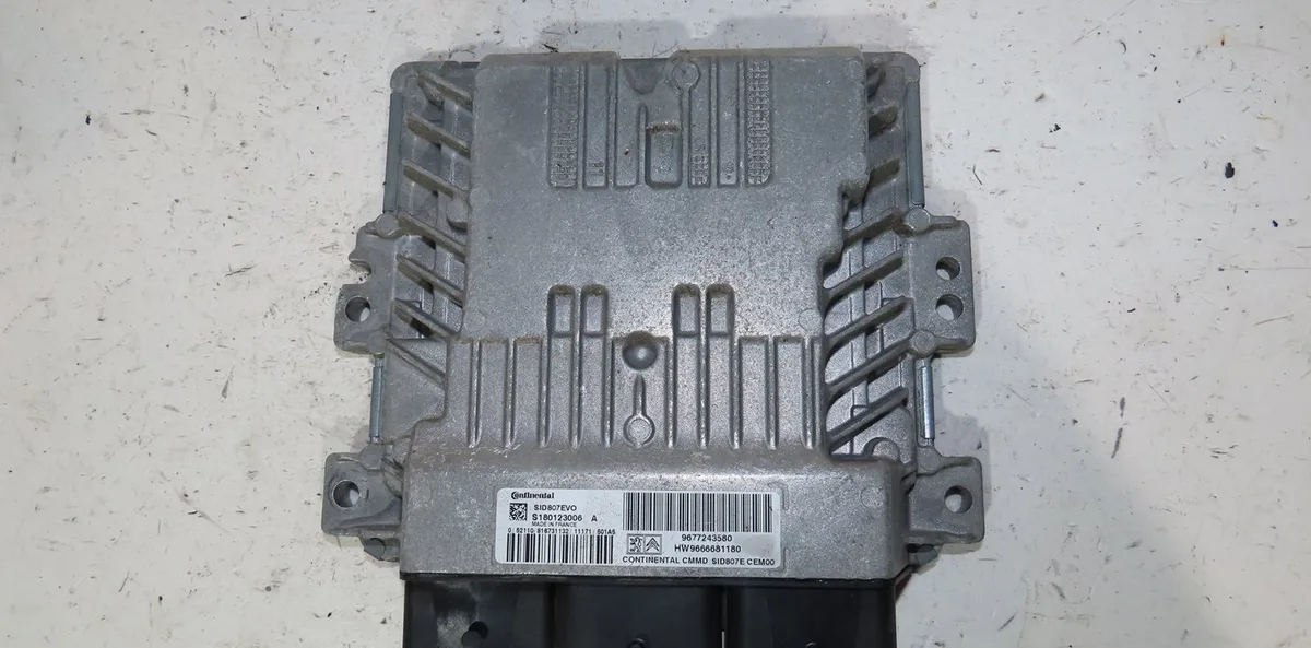 Calculateur moteur Peugeot 3008 Monospace (0U_) 1.6 hdi (2009-2016) 5 portes occasion