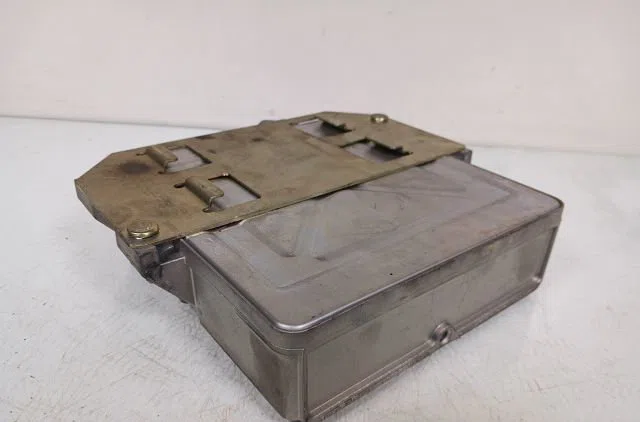 Calculateur moteur Peugeot 306 3-5 portes (7A, 7C, N3, N5) 1.4 (1993-2001) 5 portes occasion