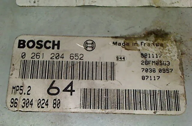 Calculateur moteur Peugeot 306 3-5 portes (7A, 7C, N3, N5) 2.0 16v (1997-2001) occasion — photo 2