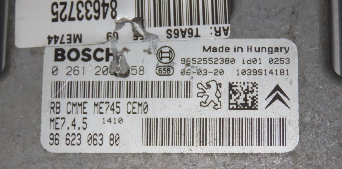 Calculateur moteur PEUGEOT 307  1.6i 16v occasion — photo 2