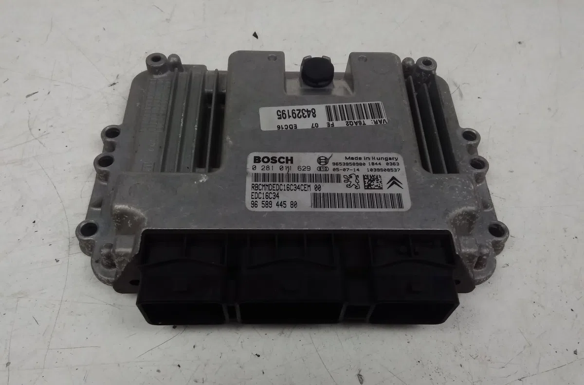 Calculateur moteur PEUGEOT 307 2005 occasion — photo 2