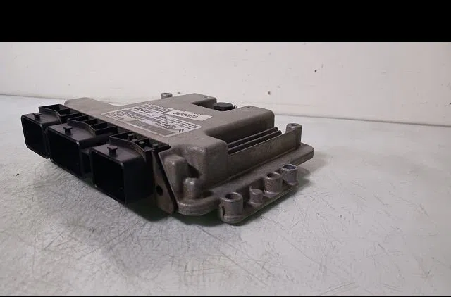 Calculateur moteur PEUGEOT 307 2006 occasion — photo 2