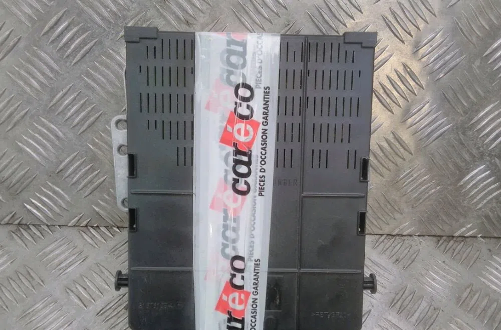 Calculateur moteur Peugeot 307 (3A-C) 1.6 hdi 110 (2004-2009) 5 portes occasion — photo 2