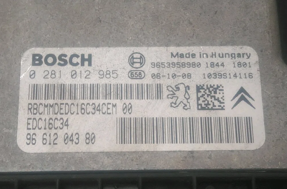 Calculateur moteur Peugeot 307 (3A-C) 1.6 hdi 110 (2004-2009) 5 portes occasion — photo 2