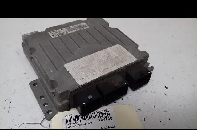 Calculateur moteur Peugeot 307 (3A-C) 2.0 hdi 90 (2000-2007) 5 portes occasion — photo 2