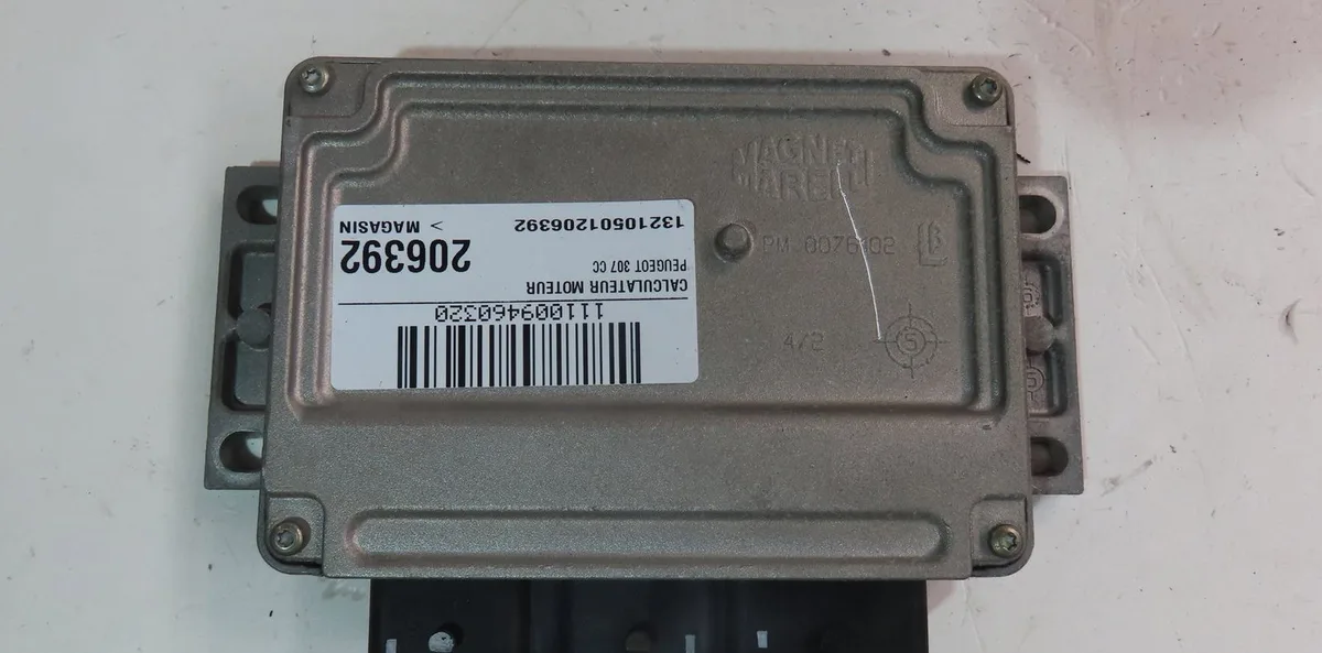 Calculateur moteur Peugeot 307 CC (3B) 2.0 16v (2003-2005) occasion