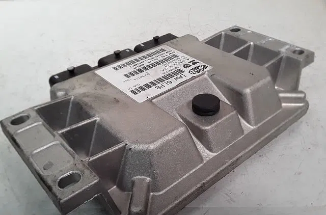 Calculateur moteur Peugeot 307 CC (3B) 2.0 16v (2003-2005) occasion