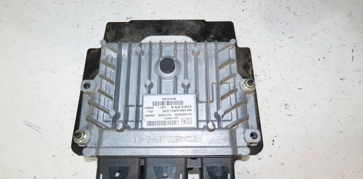 Calculateur moteur Peugeot 307 CC (3B) 2.0 hdi 135 (2005-2009) occasion