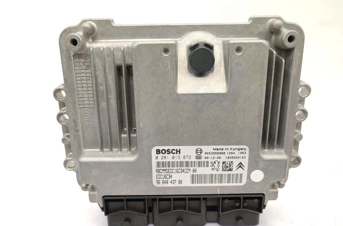 Calculateur moteur PEUGEOT 308 1 PHASE 1 occasion