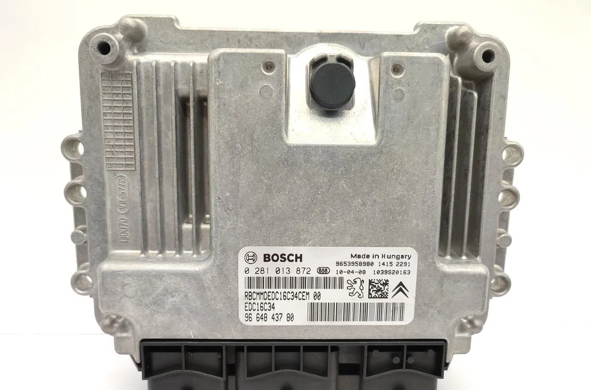 Calculateur moteur PEUGEOT 308 1 SW PHASE 1 BREAK occasion — photo 2