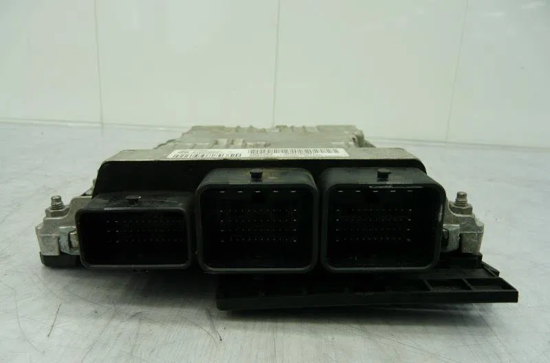Calculateur moteur PEUGEOT 308 2 PHASE 1 occasion