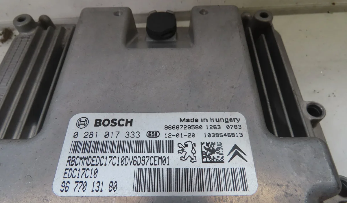 Calculateur moteur PEUGEOT 308 2012 occasion