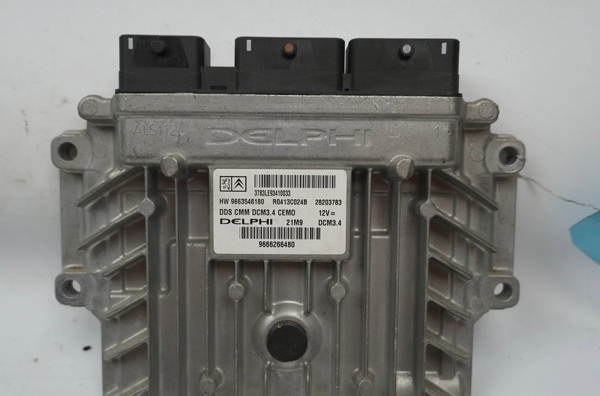Calculateur moteur Peugeot 308 CC (4B_) 2.0 hdi (2009-2012) occasion