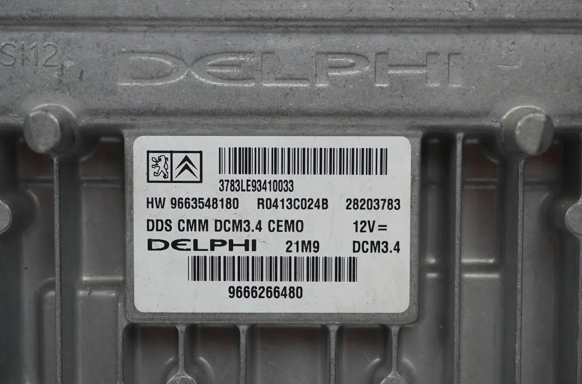 Calculateur moteur Peugeot 308 CC (4B_) 2.0 hdi (2009-2012) occasion — photo 2