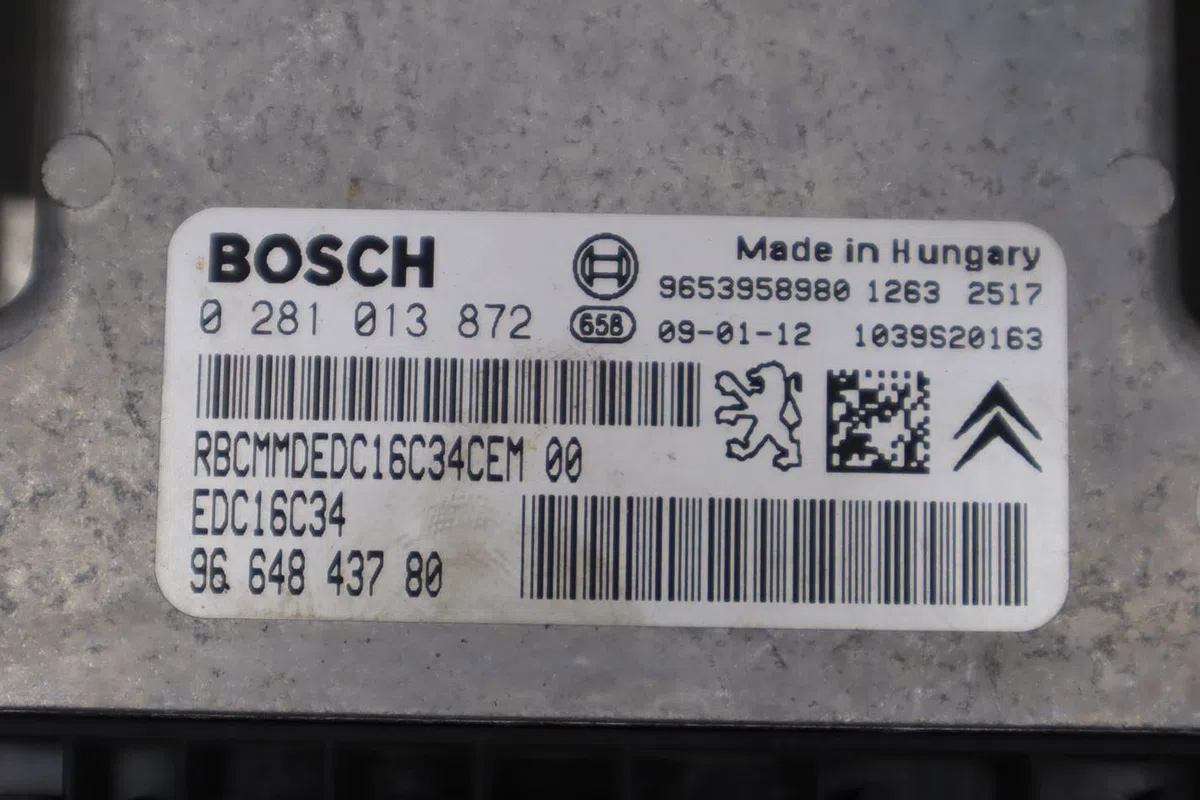 Calculateur moteur PEUGEOT 308 I  1.6 HDI 16v 110ch occasion
