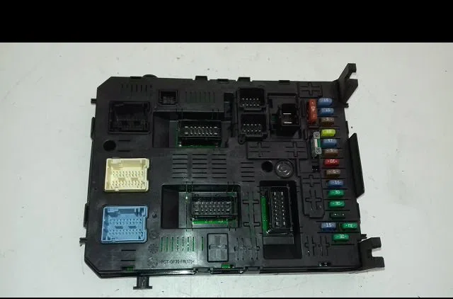 Calculateur moteur Peugeot 308 I (4A_, 4C_) 1.6 hdi (2007-2014) 5 portes occasion