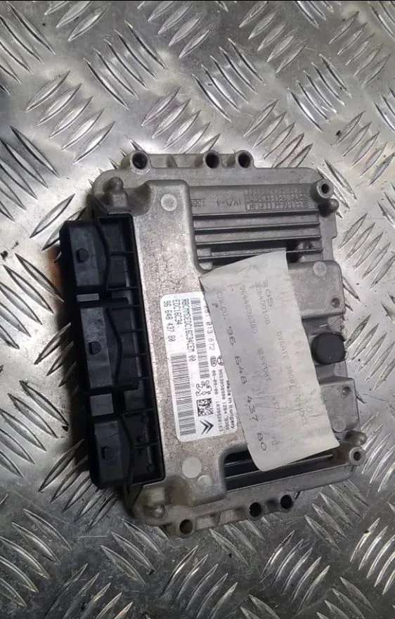 Calculateur moteur Peugeot 308 I (4A_, 4C_) 1.6 hdi (2007-2014) 5 portes occasion