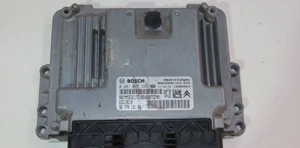 Calculateur moteur Peugeot 308 I (4A_, 4C_) 1.6 hdi (2007-2014) 5 portes occasion