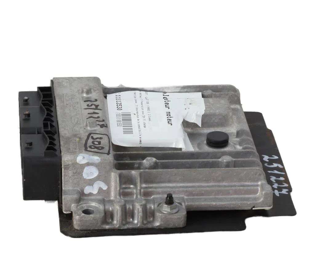 Calculateur moteur Peugeot 308 I (4A_, 4C_) 2.0 hdi (2007-2014) occasion — photo 2