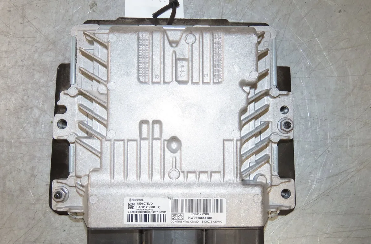 Calculateur moteur Peugeot 308 II (LB_, LP_, LW_, LH_, L3_) 1.6 bluehdi 120 (2013-2021) occasion