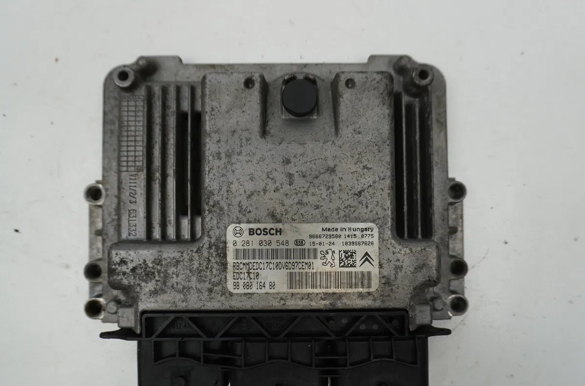 Calculateur moteur Peugeot 308 II (LB_, LP_, LW_, LH_, L3_) 1.6 hdi (2013-2021) occasion