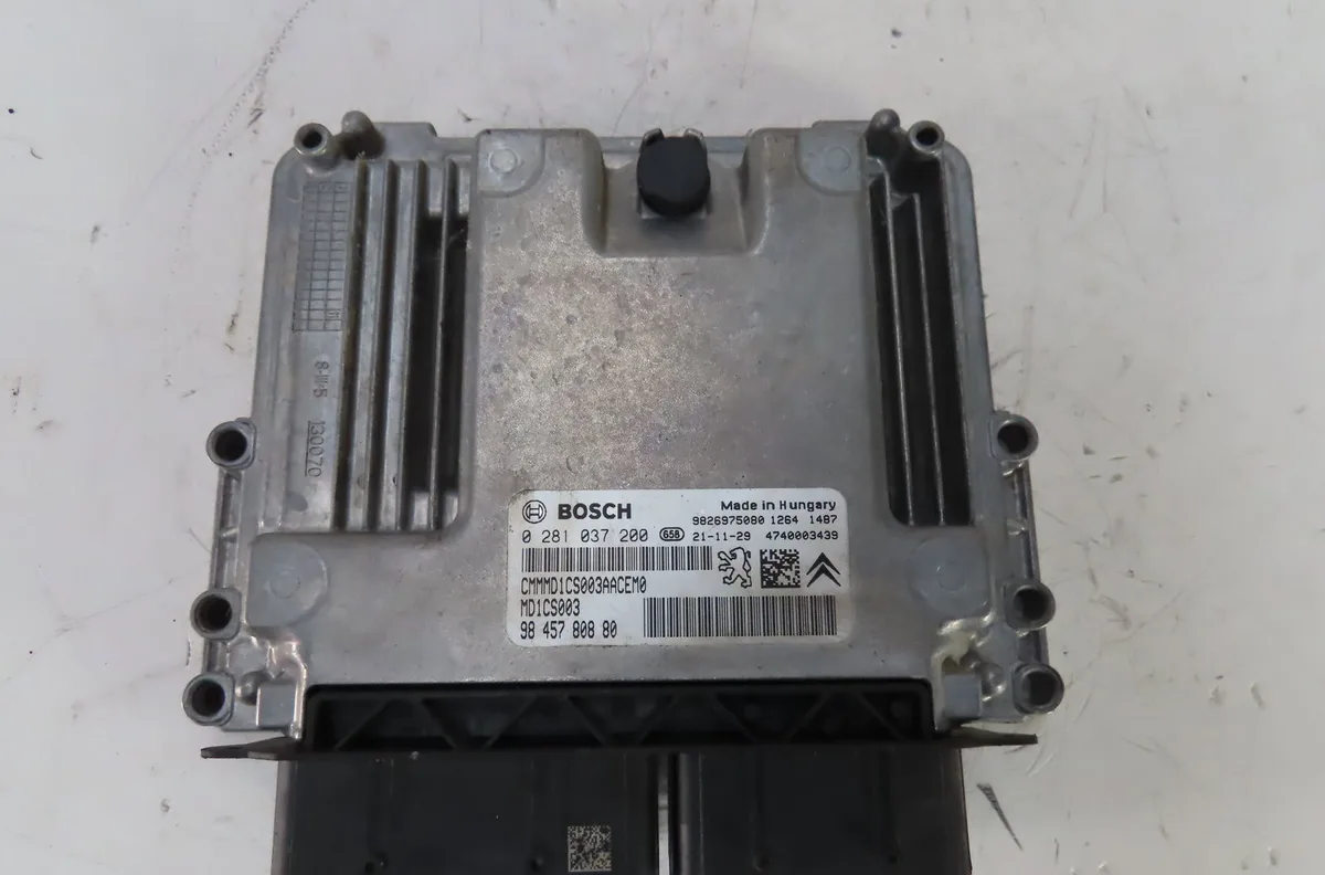 Calculateur moteur Peugeot 308 III (FB_, FH_, FP_, F3_) Bluehdi 130 (fbyhzl, fbyhzt) (2021) occasion