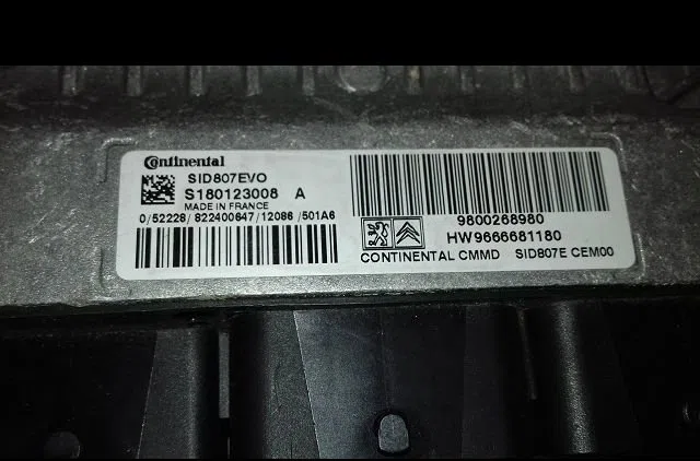 Calculateur moteur PEUGEOT 308 occasion — photo 3