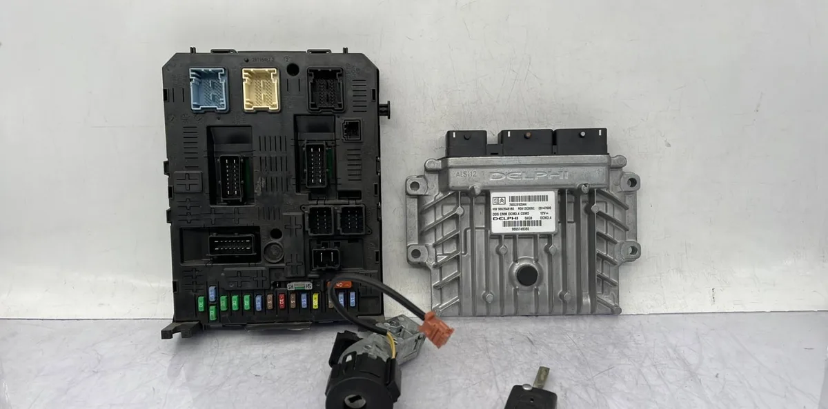 Calculateur moteur PEUGEOT 407 PHASE 1 BREAK occasion