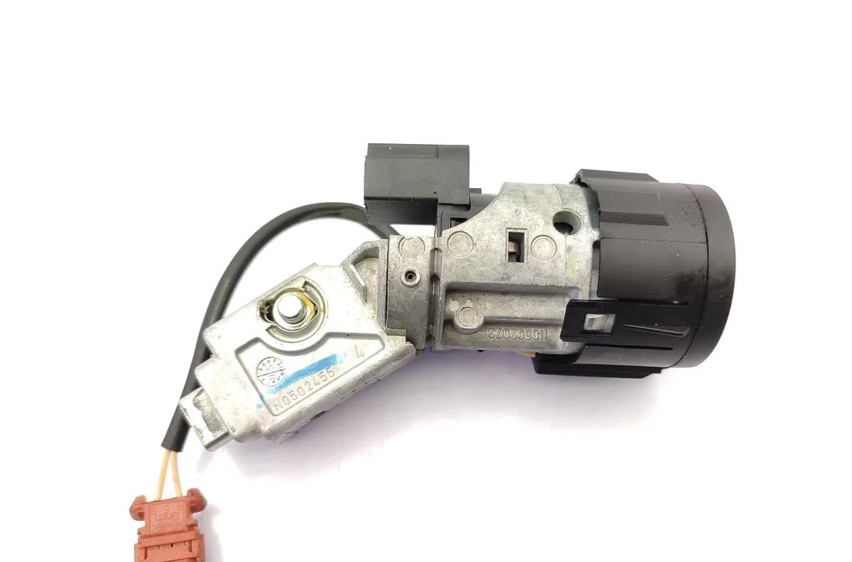 Calculateur moteur PEUGEOT 407 PHASE 1 occasion — photo 3