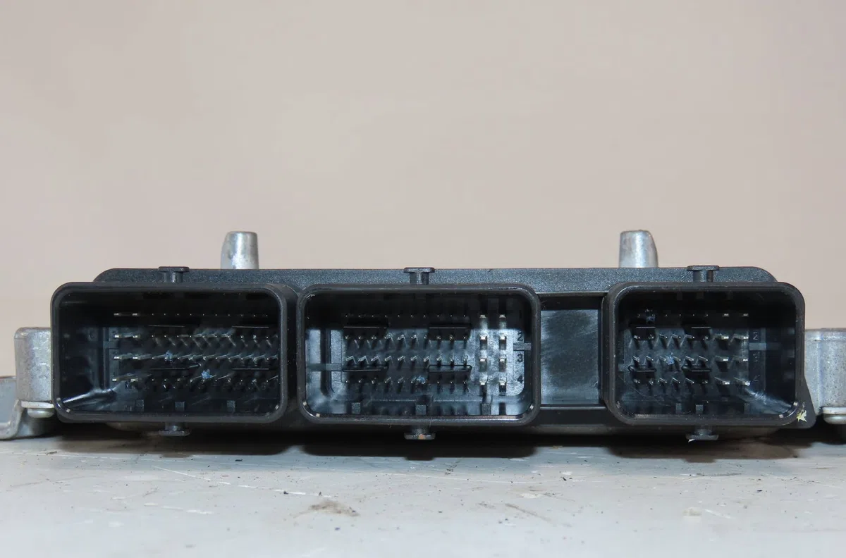 Calculateur moteur Peugeot 407 SW (6E_) 2.0 hdi 135 (2004-2010) occasion