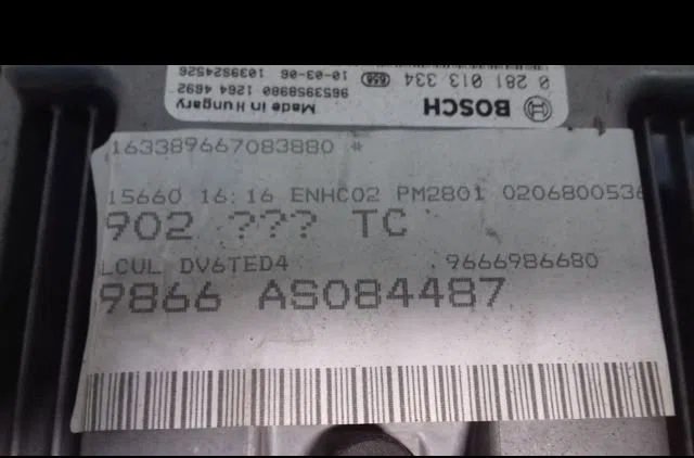 Calculateur moteur Peugeot 5008 (0U_, 0E_) 1.6 hdi (2010-2017) occasion — photo 2