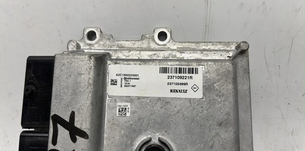Calculateur moteur RENAULT CAPTUR 1 PHASE 2 occasion — photo 3