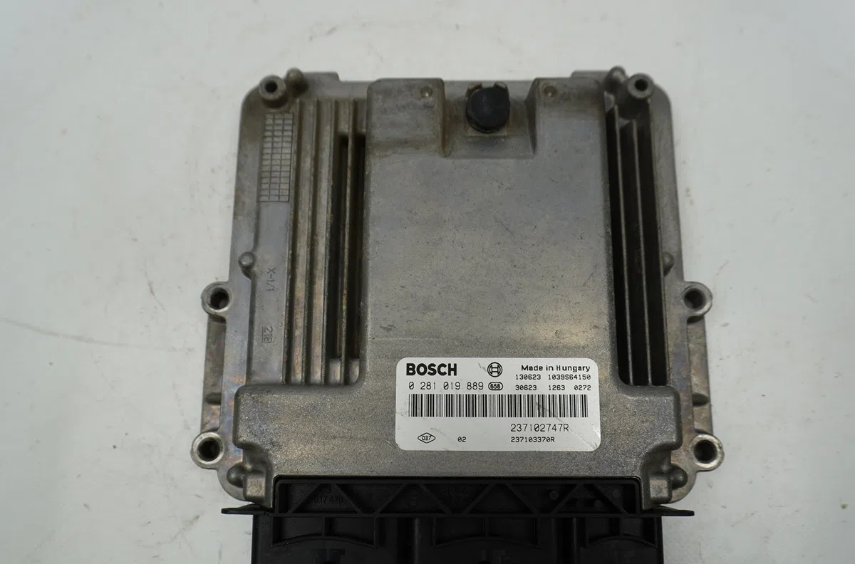 Calculateur moteur Renault CAPTUR I (J5_, H5_) 1.5 dci 90 (2013) 5 portes occasion