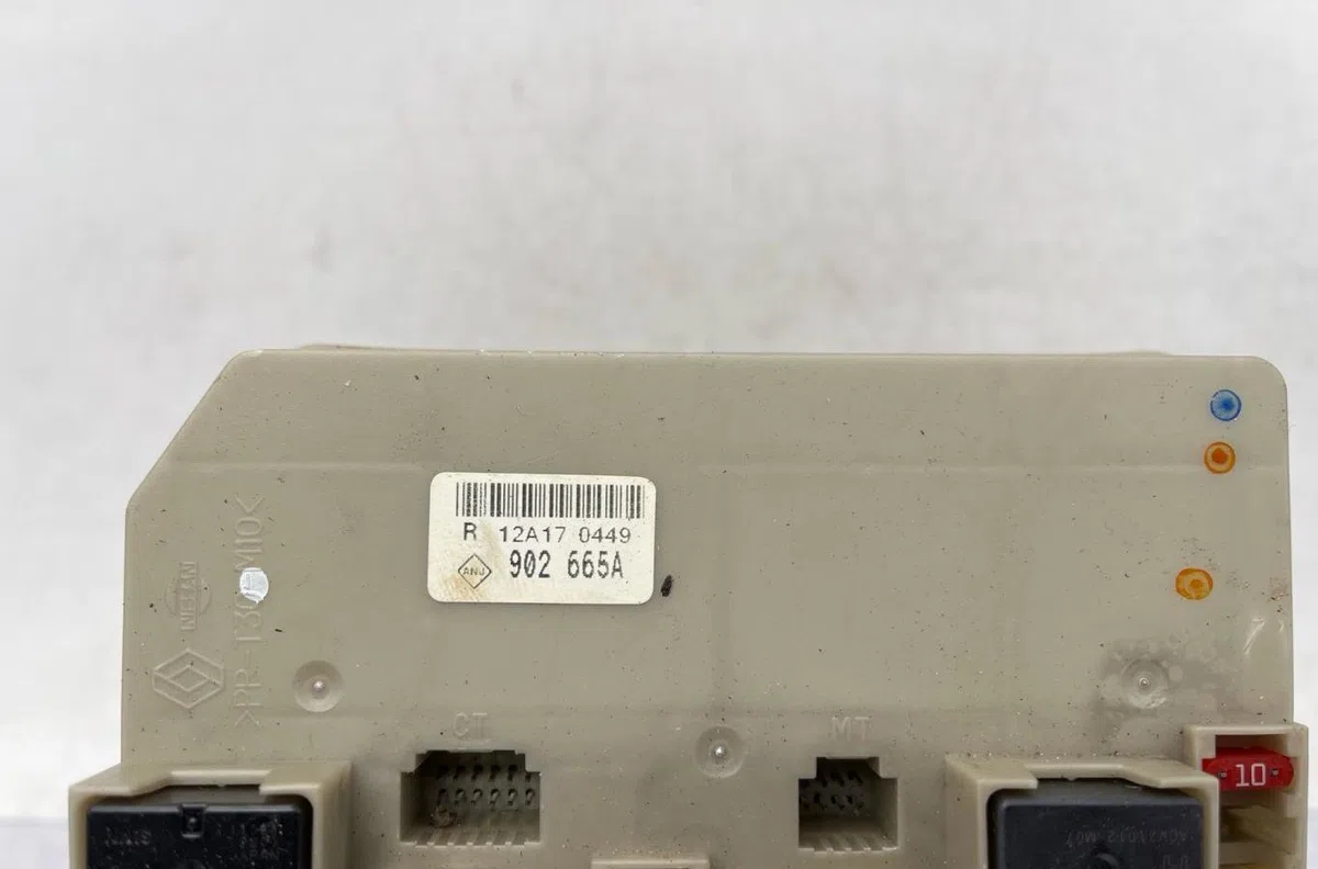 Calculateur moteur RENAULT CLIO 3 PHASE 2 occasion — photo 3