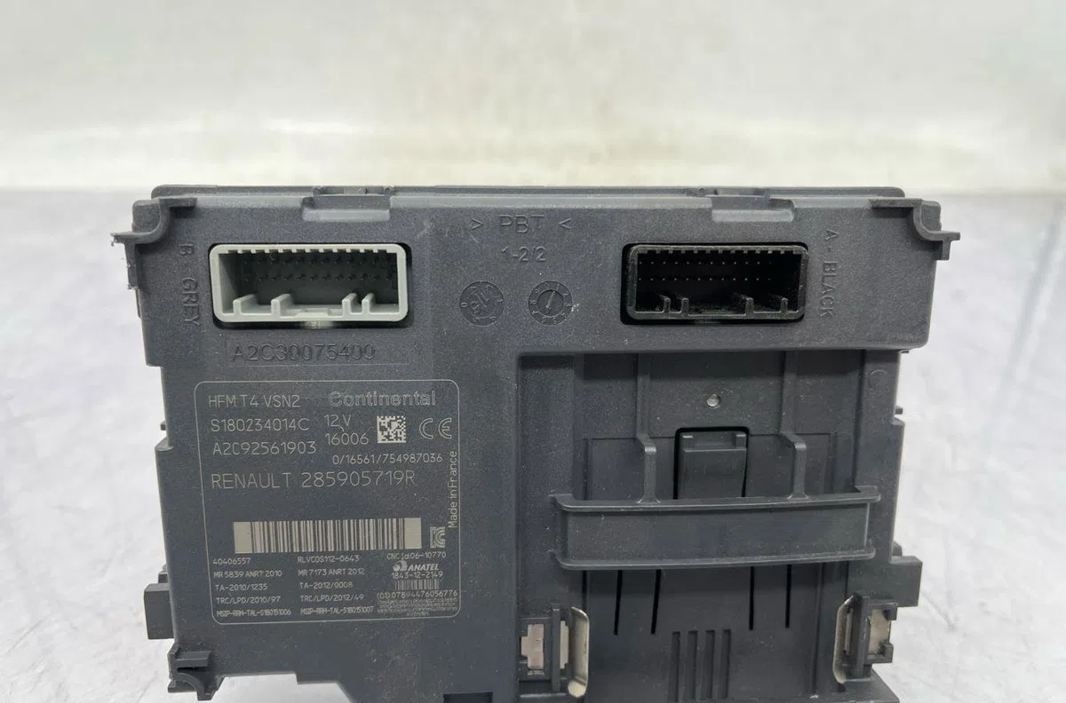 Calculateur moteur RENAULT CLIO 4 PHASE 1 BREAK occasion