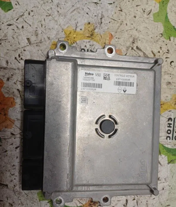 Calculateur moteur RENAULT CLIO 4 PHASE 1 occasion