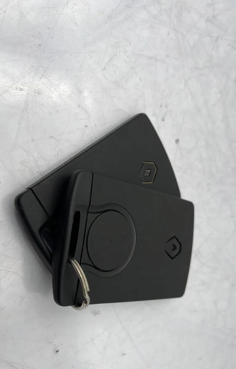 Calculateur moteur RENAULT CLIO 4 PHASE 2 occasion — photo 3