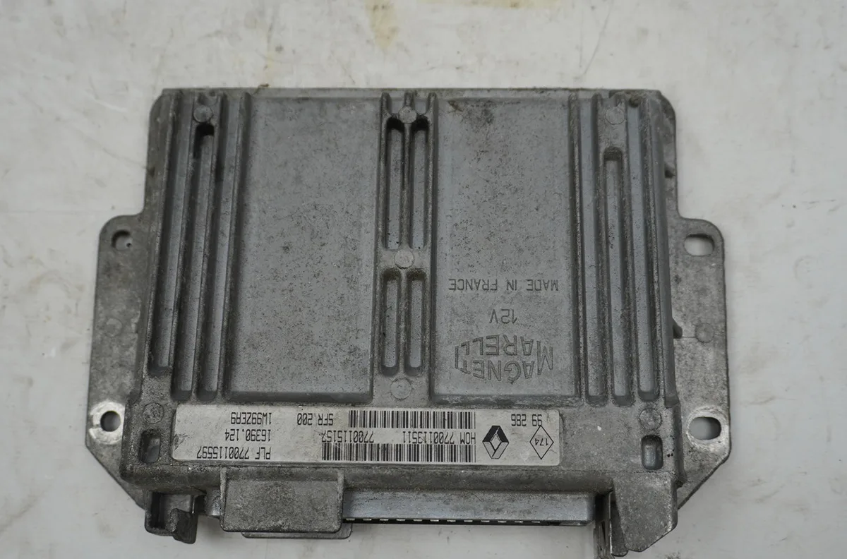 Calculateur moteur Renault CLIO II (BB_, CB_) 1.2 (bb0a, bb0f, bb10, bb1k, bb28, bb2d, bb2h, cb0a,... (1998-2010) 5 portes occasion