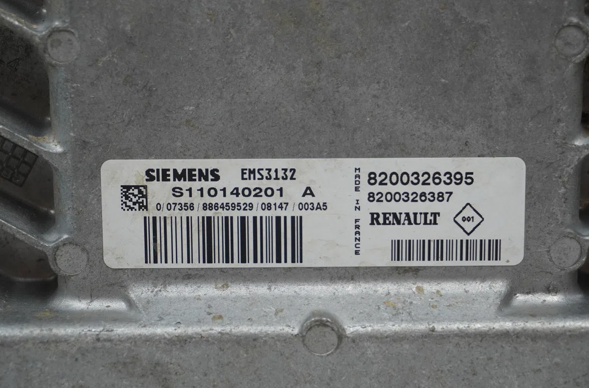 Calculateur moteur Renault CLIO II (BB_, CB_) 1.2 (bb0a, bb0f, bb10, bb1k, bb28, bb2d, bb2h, cb0a,... (1998-2010) 5 portes occasion — photo 2