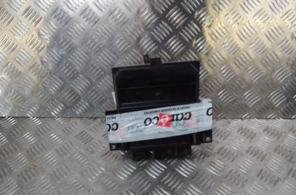 Calculateur moteur RENAULT CLIO III 2005 occasion — photo 2