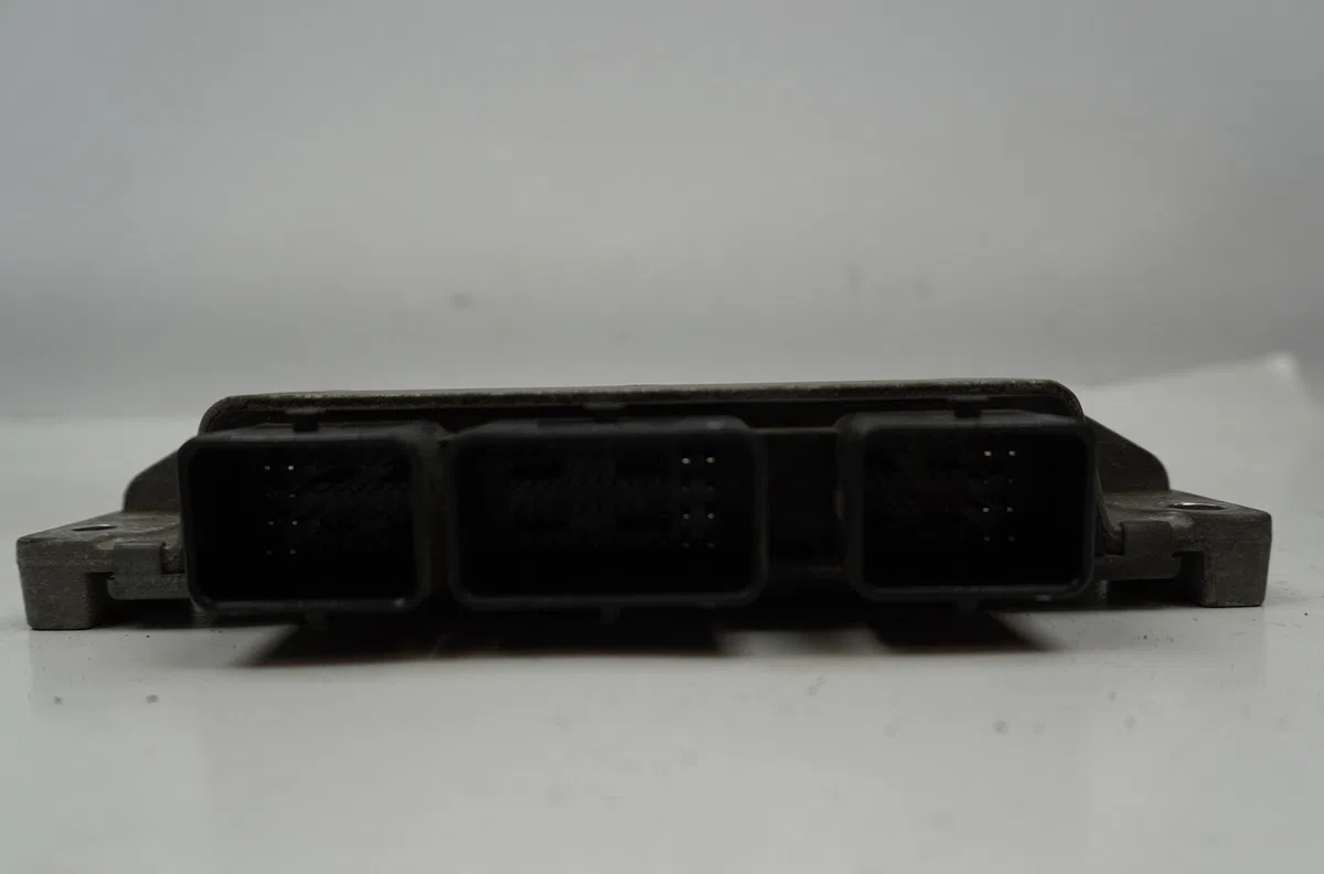Calculateur moteur Renault CLIO III (BR0-1, CR0-1) 1.2 16v (2010-2014) occasion — photo 2