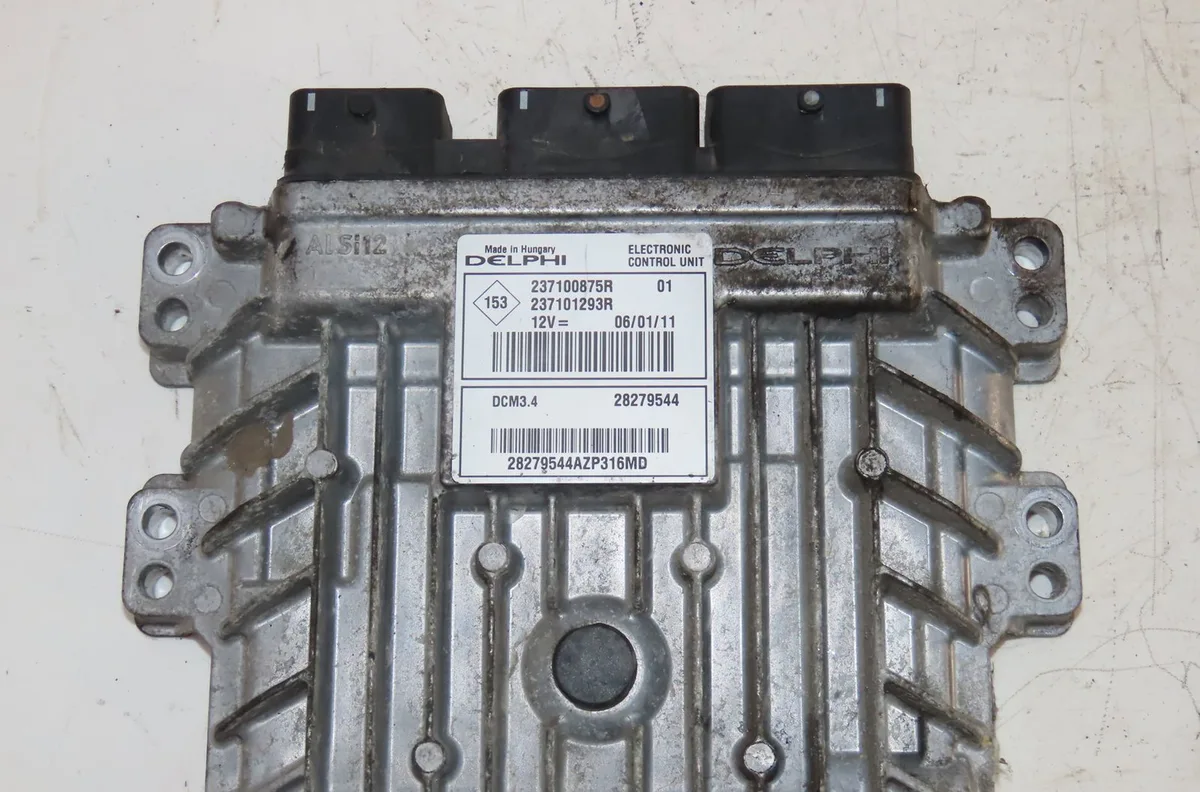 Calculateur moteur Renault CLIO III (BR0-1, CR0-1) 1.5 dci (2010-2014) 5 portes occasion