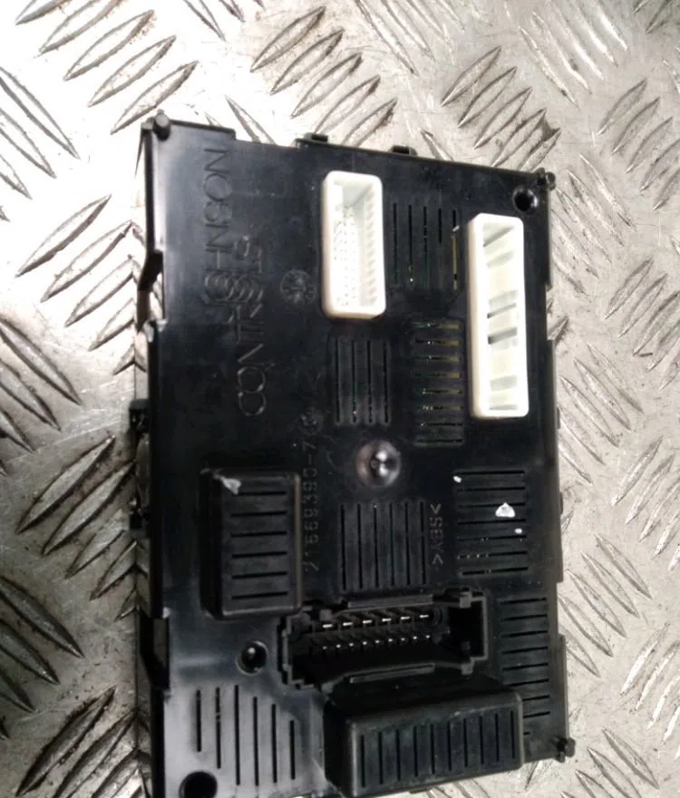 Calculateur moteur Renault CLIO III (BR0-1, CR0-1) 1.5 dci (br17, cr17) (2005-2012) 5 portes occasion