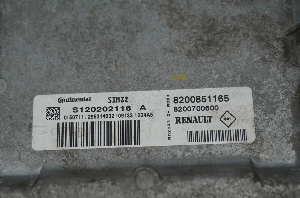 Calculateur moteur Renault CLIO III Grandtour (KR0-1_) 1.2 16v (kr0p) (2007-2012) occasion — photo 4