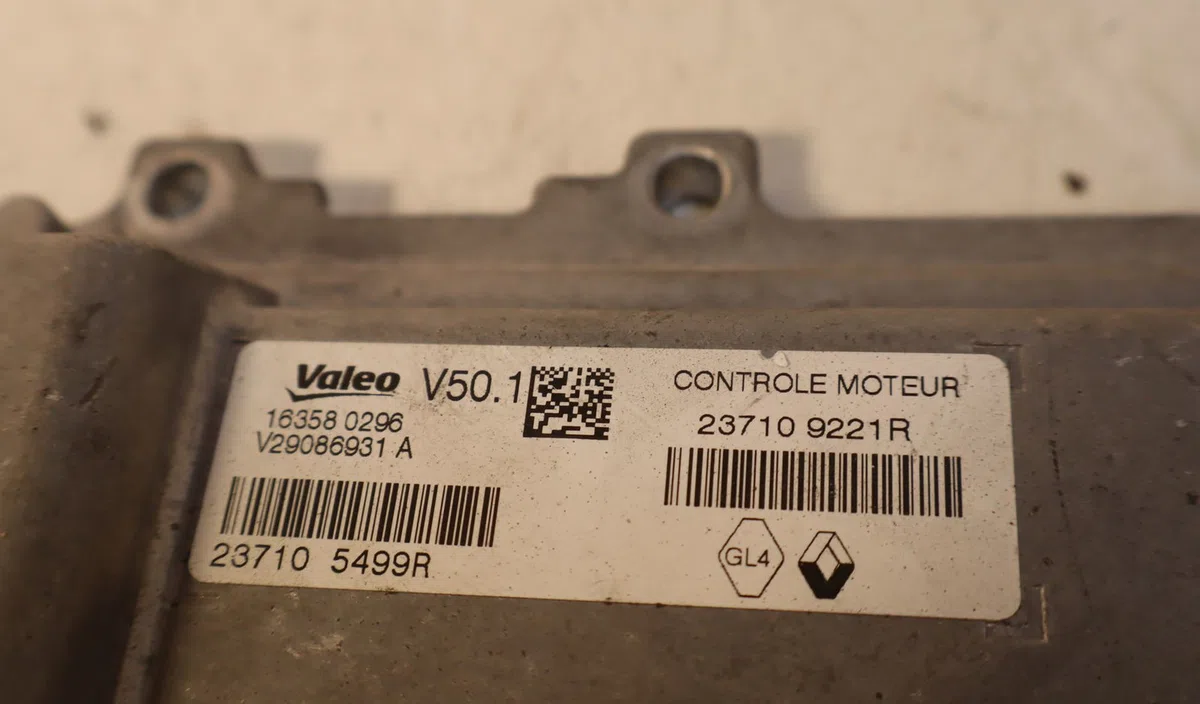 Calculateur moteur Renault CLIO IV (BH_) 0.9 tce 90 (2012) 5 portes occasion — photo 3