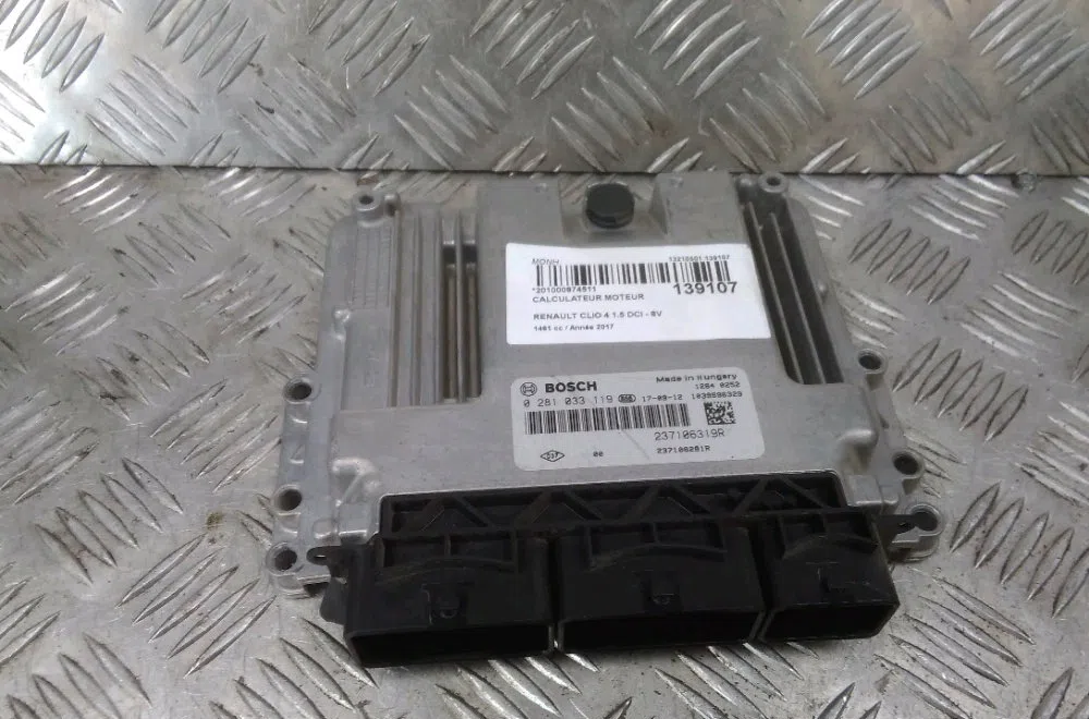 Calculateur moteur Renault CLIO IV (BH_) 1.5 dci 75 (2012) 5 portes occasion