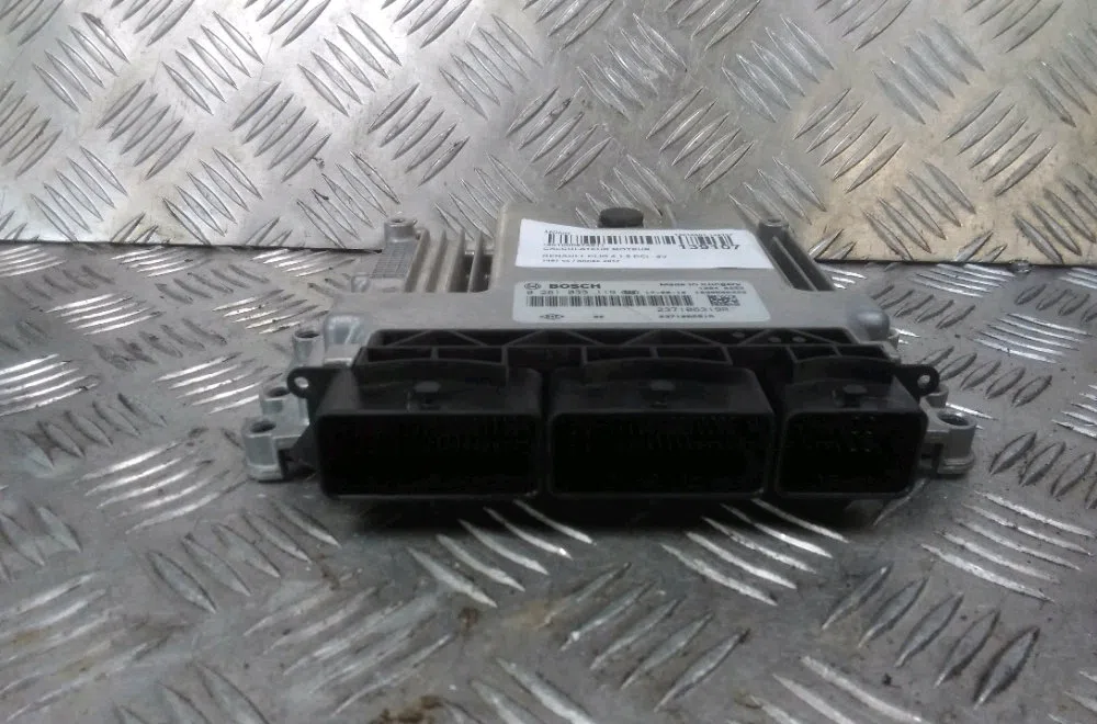 Calculateur moteur Renault CLIO IV (BH_) 1.5 dci 75 (2012) 5 portes occasion — photo 2