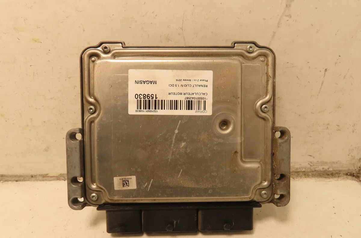 Calculateur moteur Renault CLIO IV (BH_) 1.5 dci 90 (2012) 5 portes occasion — photo 2